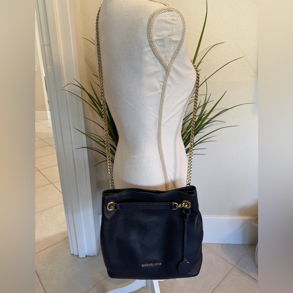 Michael Kors Navy Blue Leather Shoulder Bag w Gold Chain/Straps crossbody - Picture 7 of 13